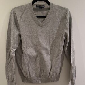 Brooks Brothers Men's Gray V-Neck Sweater (Supima Cotton)